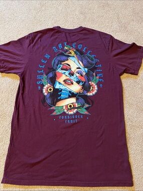 EUC Sullen art collective forbidden fruit T-shirt Sz. Med.